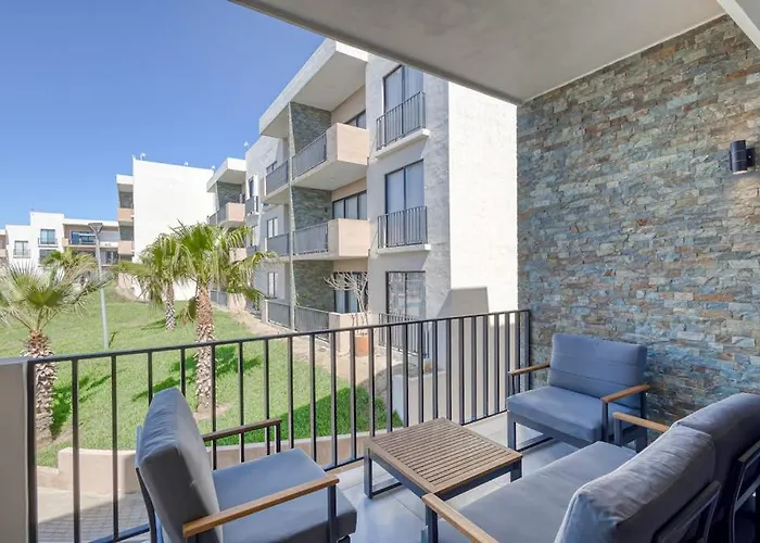 Сasa de vacaciones Bright And Modern W/ Balcony, Shared Pool, A/c, Minutes To & Town Cabo San Lucas